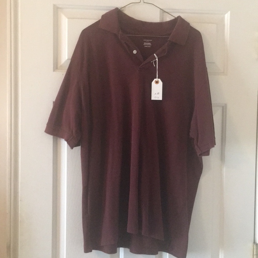 Covington men’s short sleeve pullover. MAROON